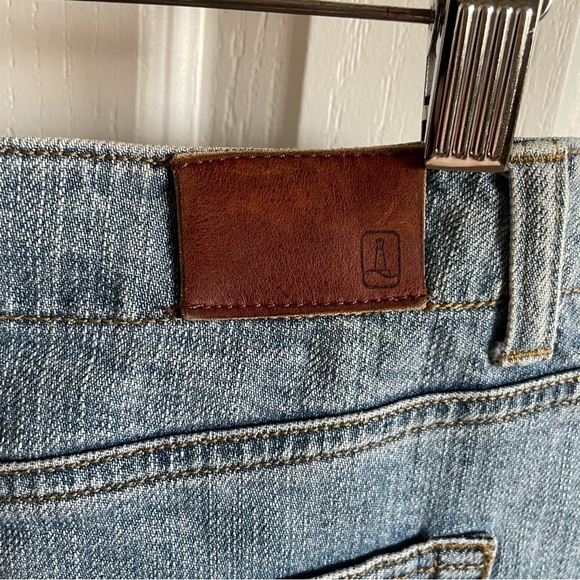 Lands’ End Original Fit Classic Waist Boot Leg Jeans Womens 12 Petite Light Wash - Picture 9 of 14